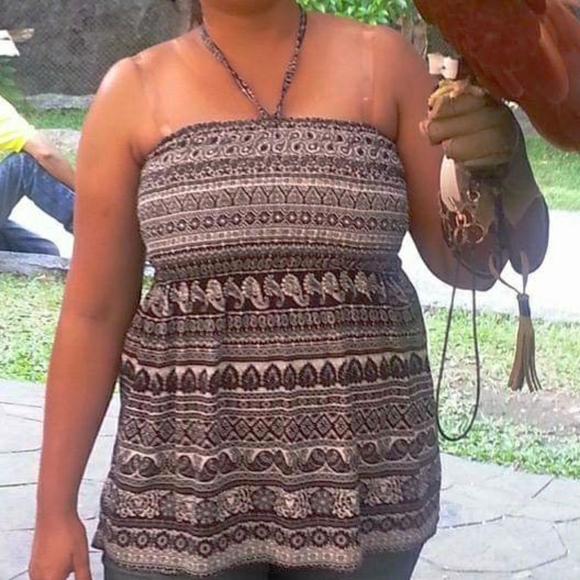 Off-shoulder blouse